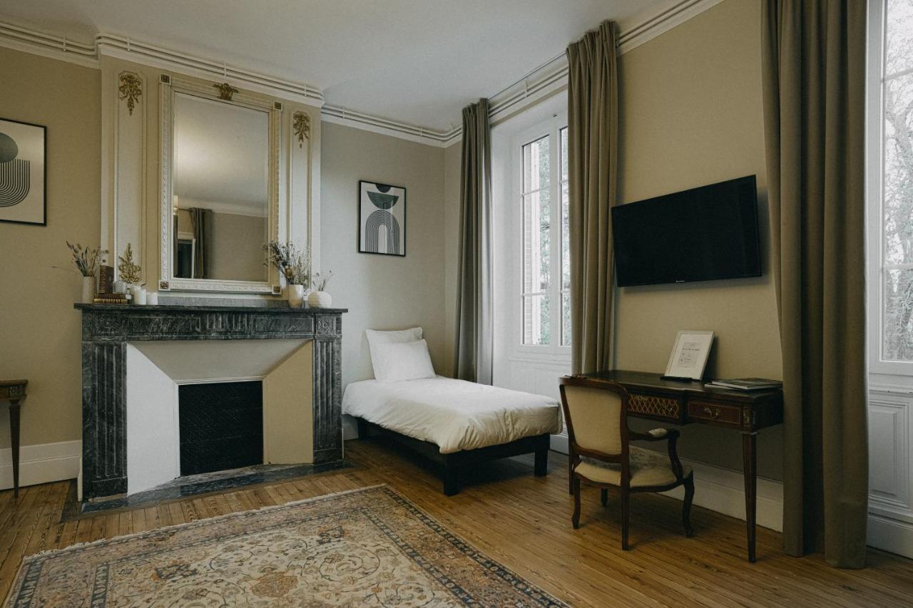 B&B Le Domaine Des Marcoujans Saint-Elix-le-Chateau Luaran gambar