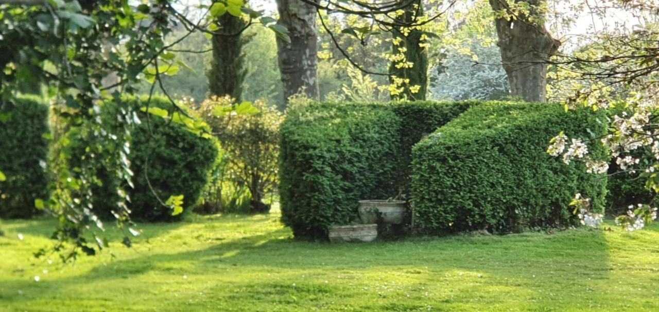 B&B Le Domaine Des Marcoujans Saint-Elix-le-Chateau Luaran gambar