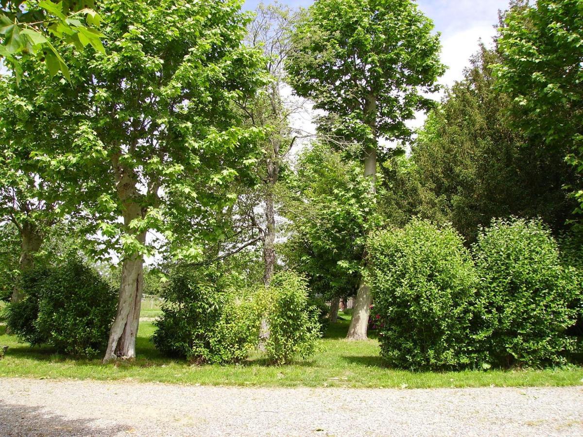 B&B Le Domaine Des Marcoujans Saint-Elix-le-Chateau Luaran gambar