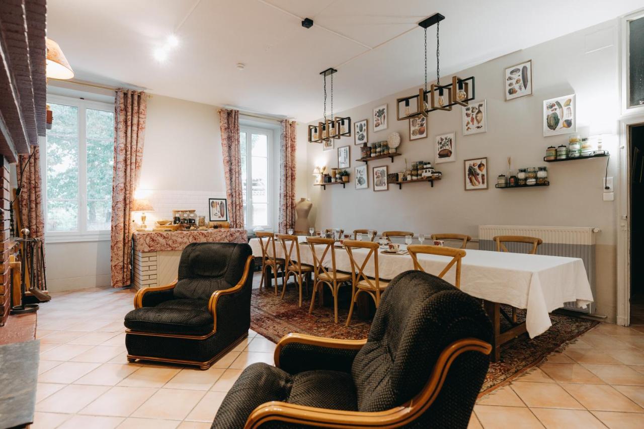B&B Le Domaine Des Marcoujans Saint-Elix-le-Chateau Luaran gambar